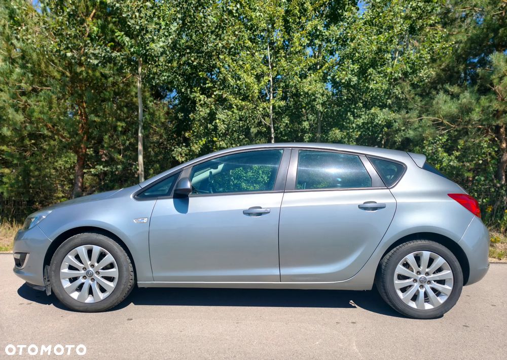 Opel Astra 1.7 CDTI Enjoy - 6