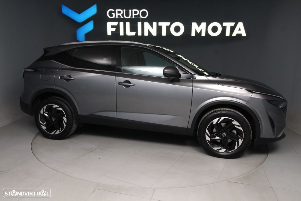 Nissan Qashqai 1.3 DIG-T N-Connecta Xtronic - 9