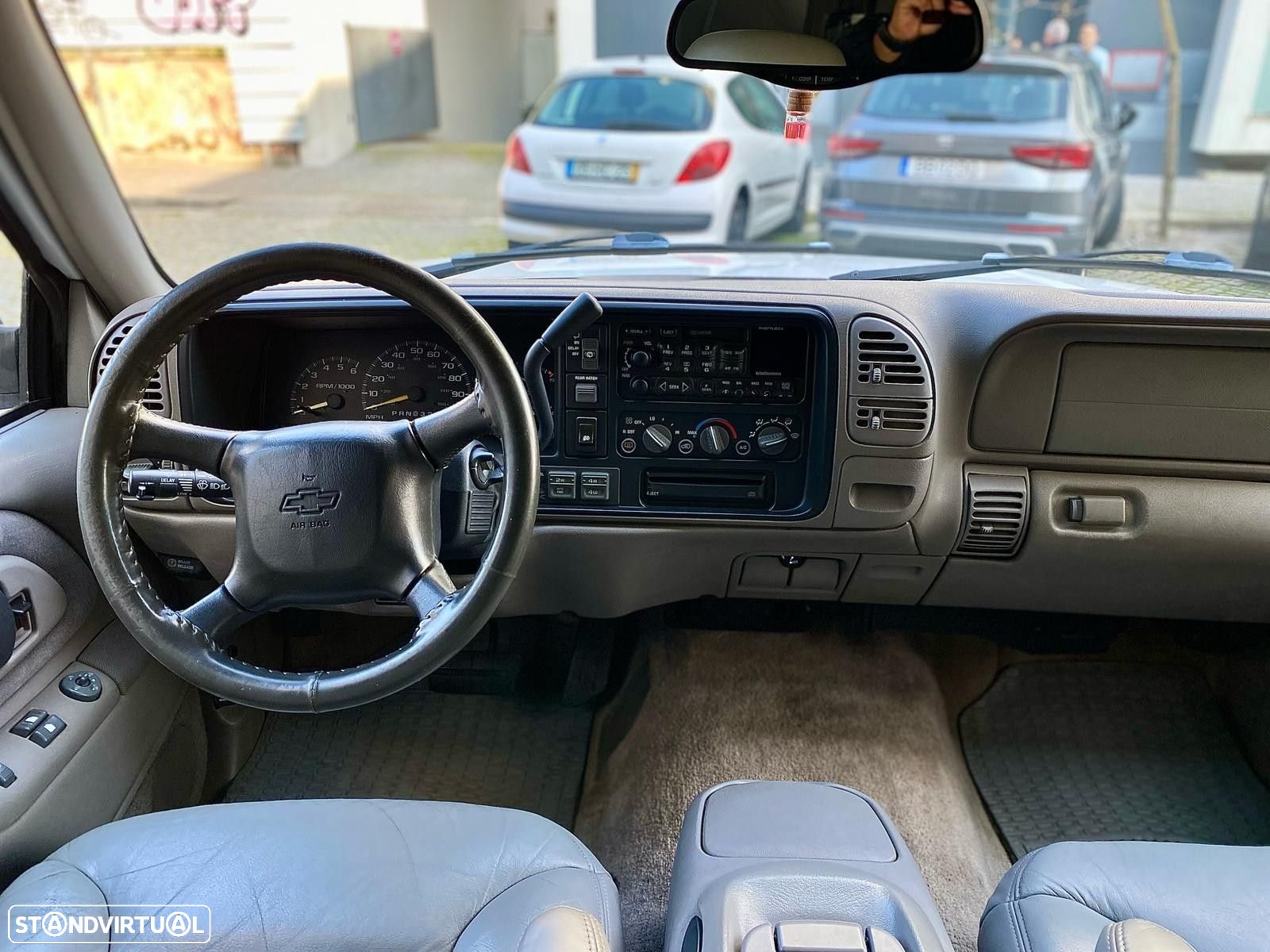 Chevrolet Tahoe - 22