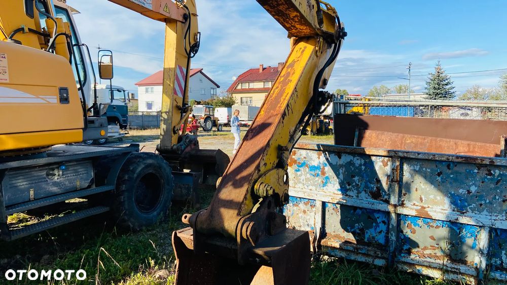 Liebherr A900B - 9