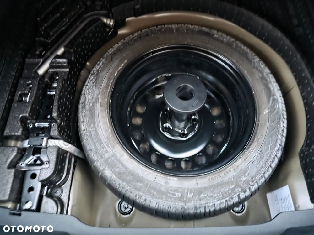 Volkswagen Passat - 24