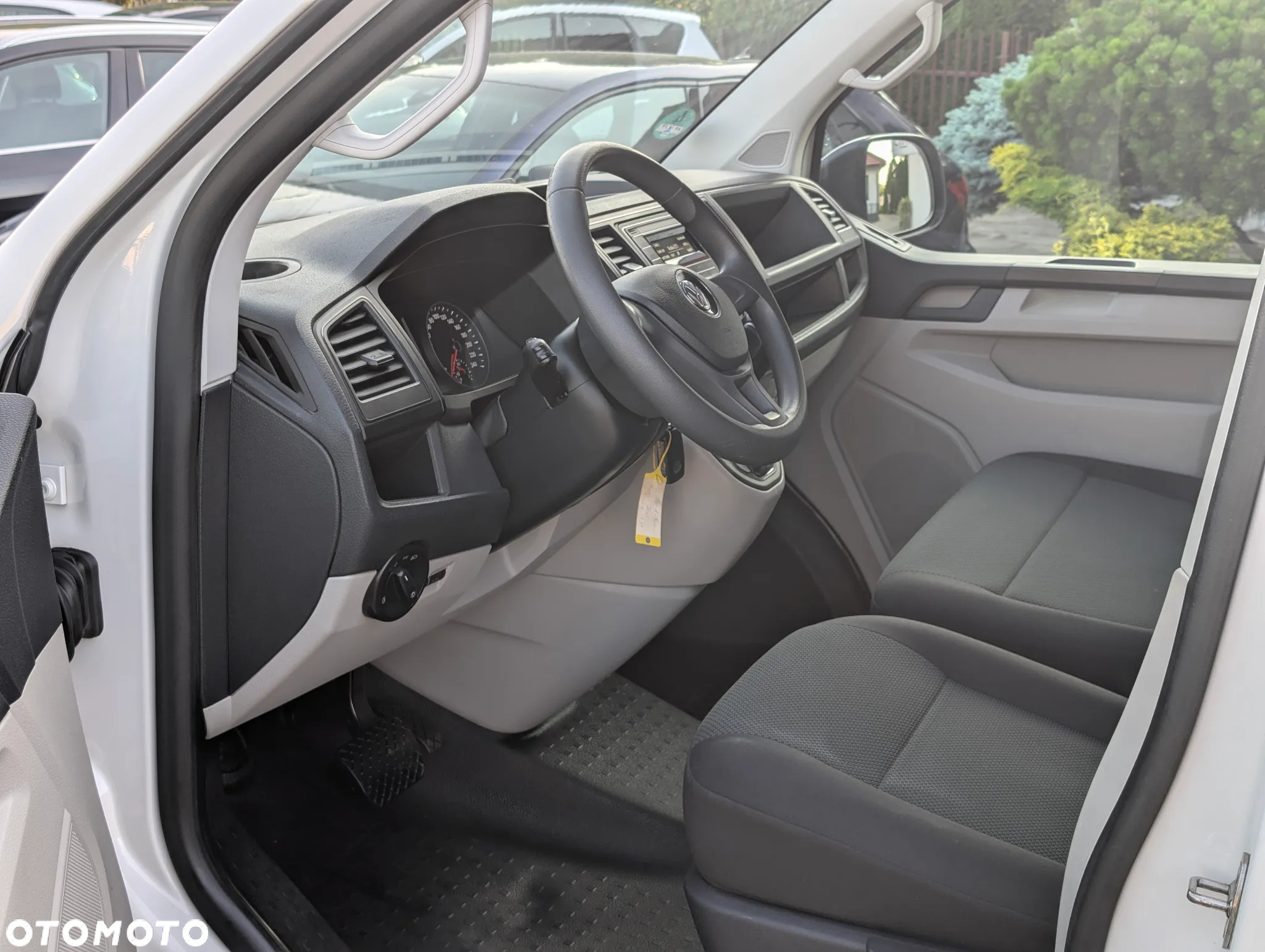 Volkswagen Transporter T6 2,0 TDI 150KM DSG7 przebieg 111tkm - 12