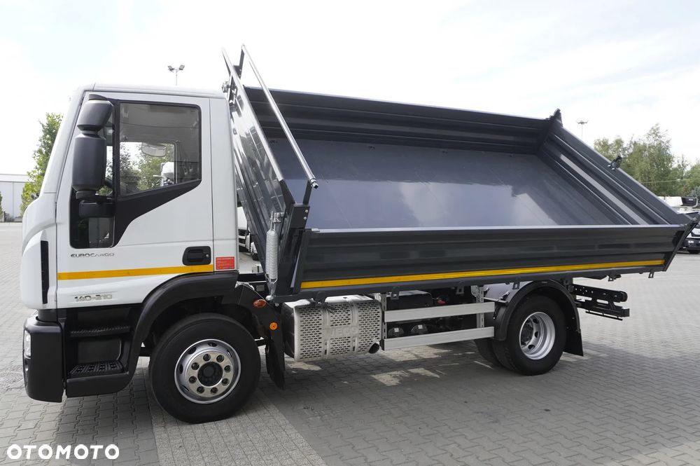 Iveco Eurocargo 140-210 / 100 tys. km! / NOWA wywrotka 3-stronna_259723 - 14