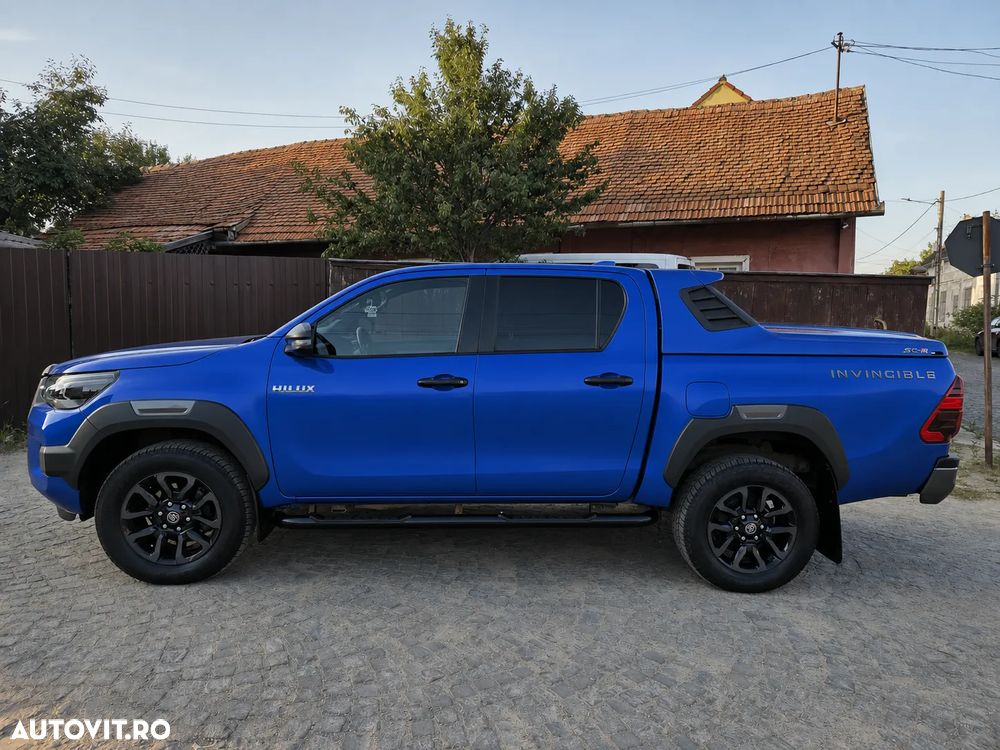 Toyota Hilux 2.8D 204CP 4x4 Double Cab AT Invincible - 4