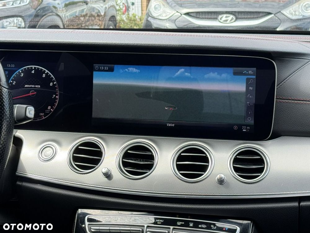 Mercedes-Benz Klasa E AMG 43 4Matic 9G-TRONIC - 39