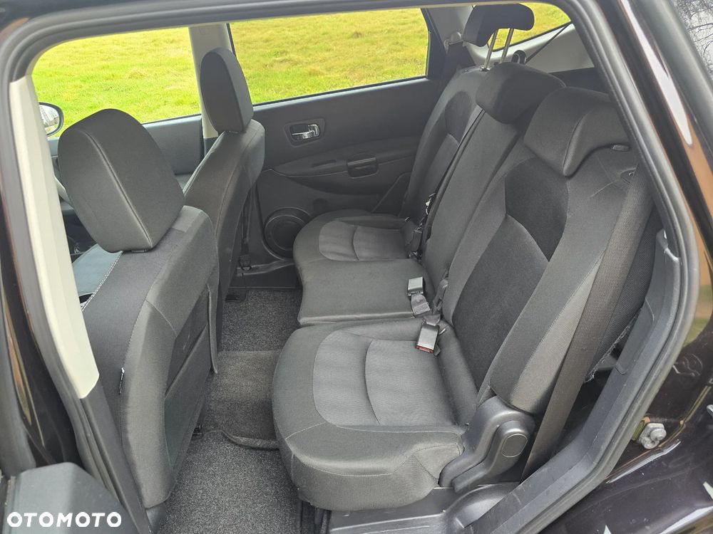 Nissan Qashqai+2 - 12