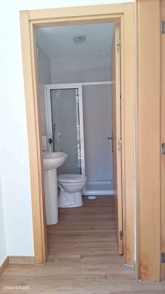 Apartamento T2 na Figueira da Foz (junto à praia) - Grande imagem: 4/9