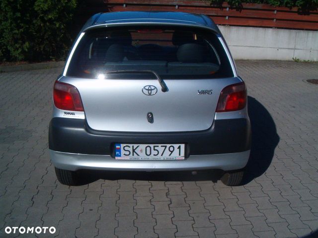 Toyota Yaris - 6