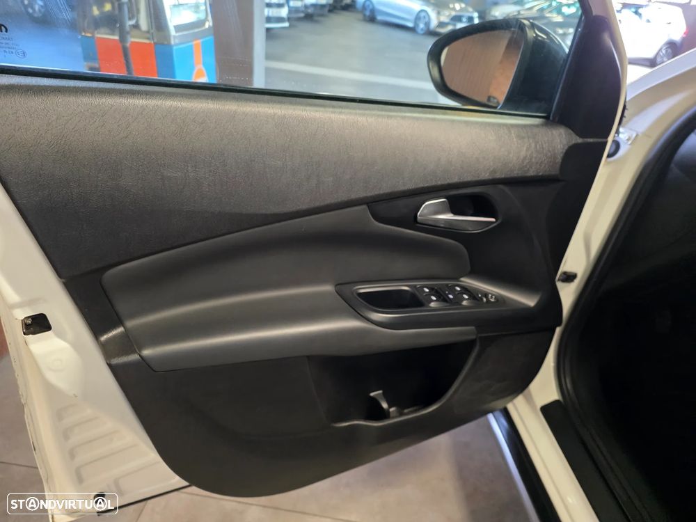 Fiat Tipo Cross 1.3 Multijet - 13