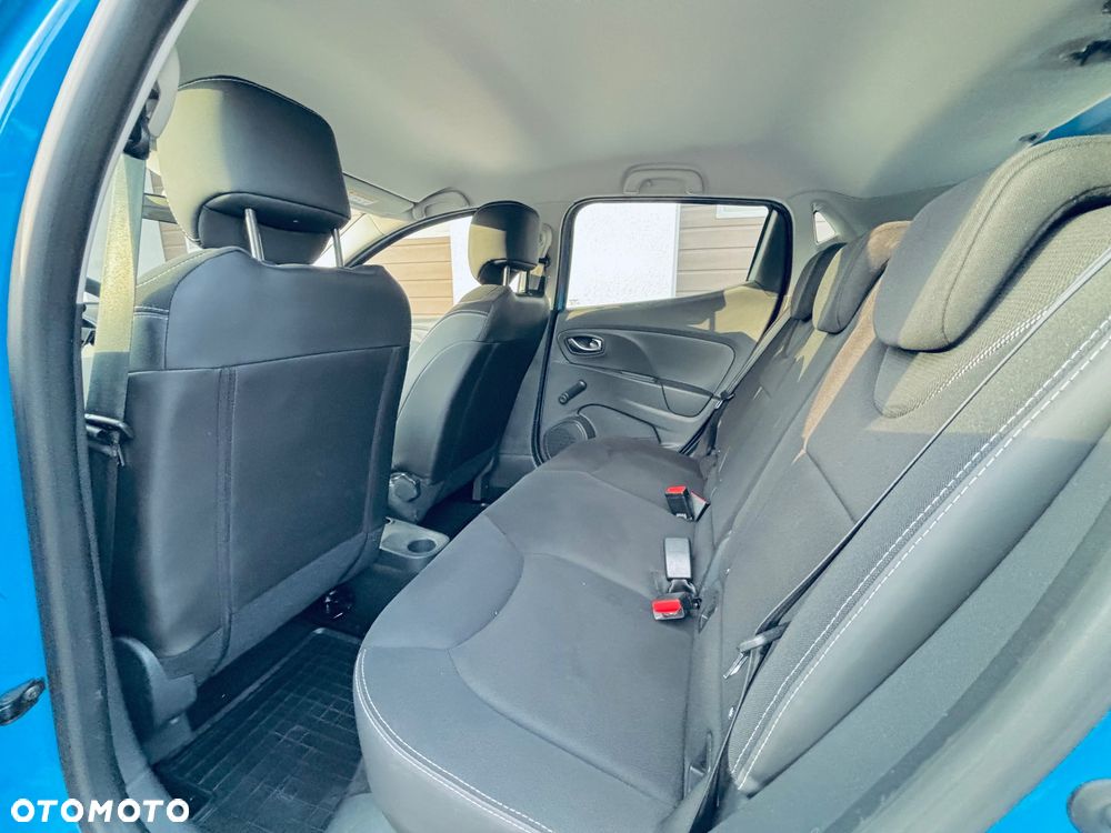 Renault Clio - 17