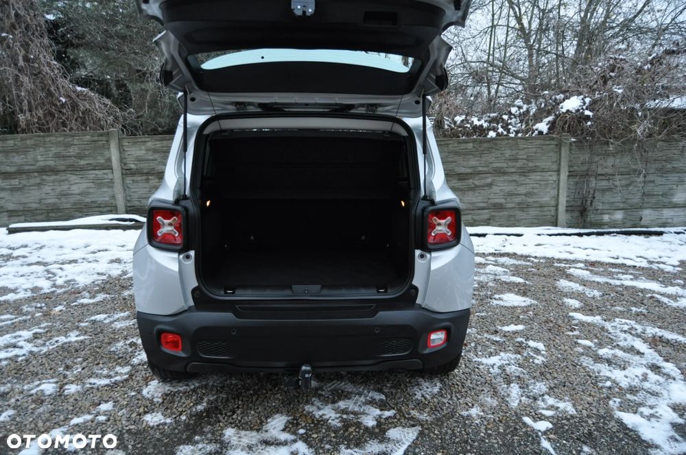 Jeep Renegade 1.4 MultiAir DSG Longitude - 24