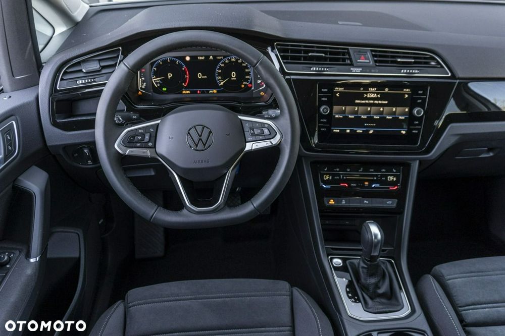 Volkswagen Touran - 20