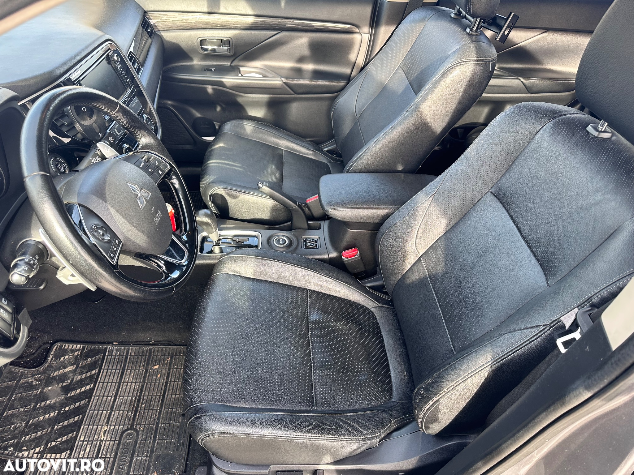 Mitsubishi Outlander 2.2 DI-D AWD A/T Instyle S62 - 13