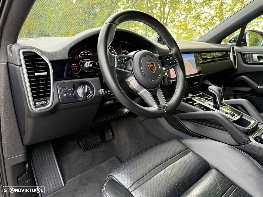Porsche Cayenne Coupé E-Hybrid - 14