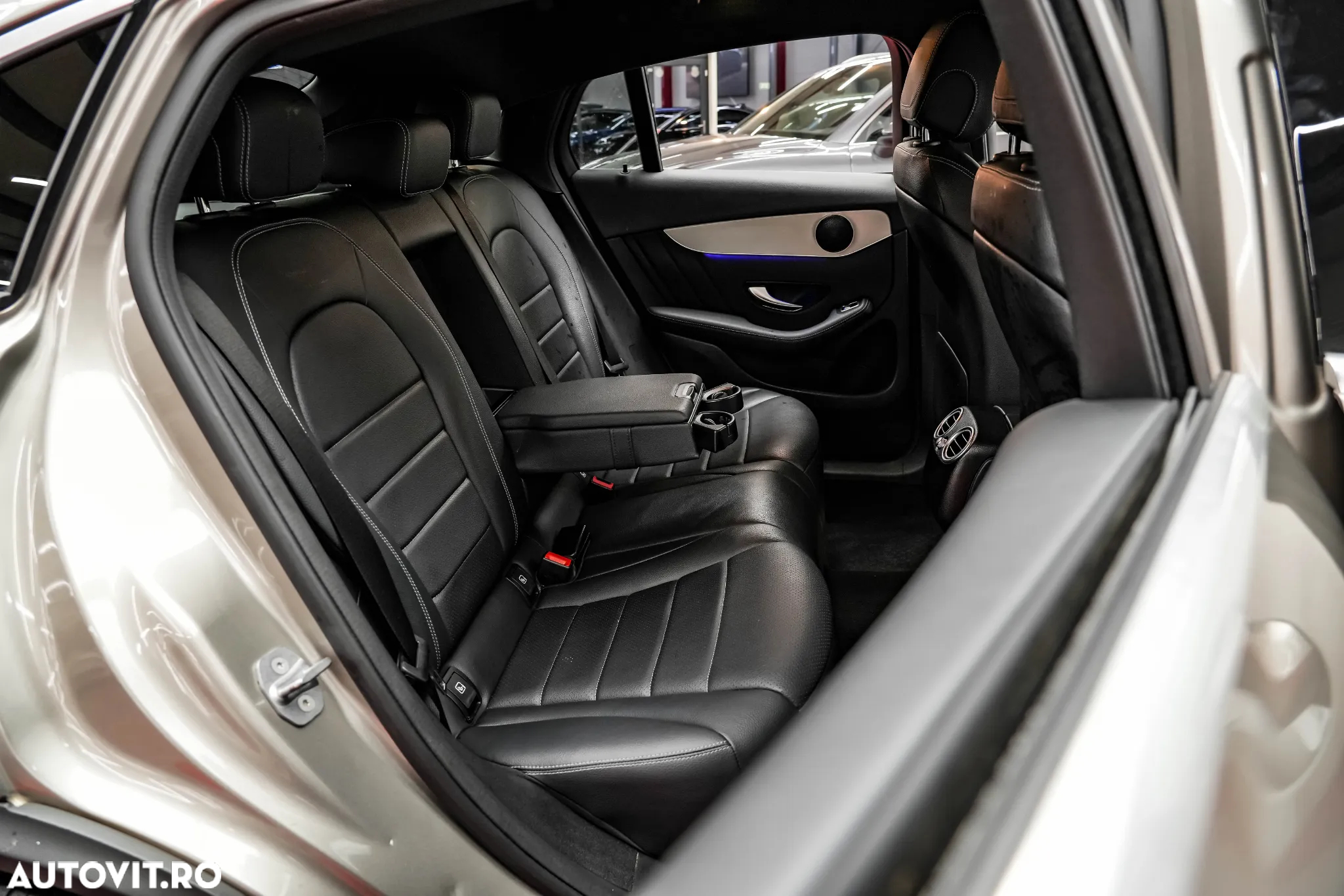 Mercedes-Benz GLC Coupe 200 d 4Matic 9G-TRONIC AMG Line - 13
