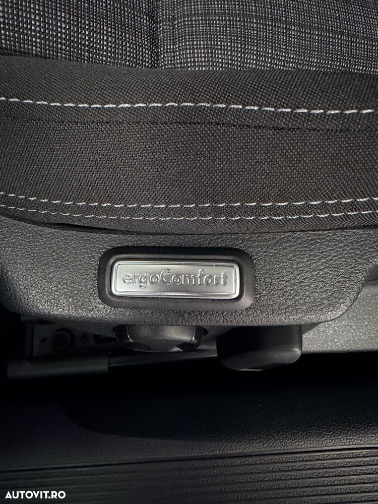 Volkswagen Passat 2.0 TDI DSG Highline - 8