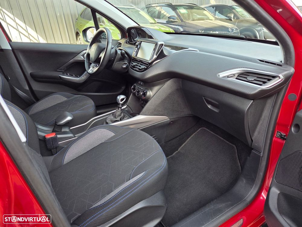 Peugeot 2008 1.5 BlueHDi Style - 10