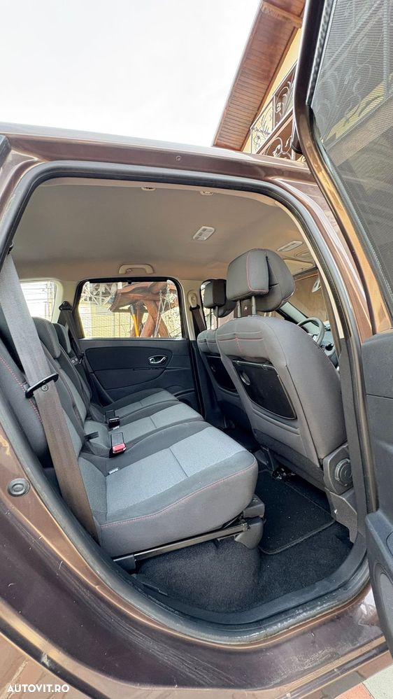 Renault Scenic 1.5 dCi Luxe Privilege - 25