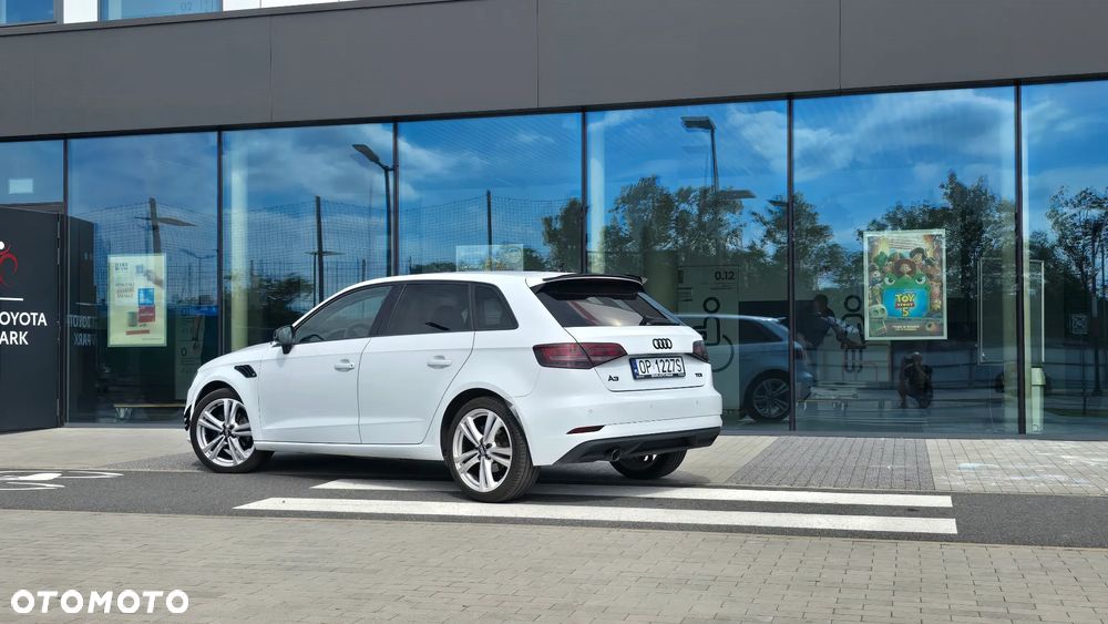 Audi A3 Sportback 35 TDI Sport S tronic - 3