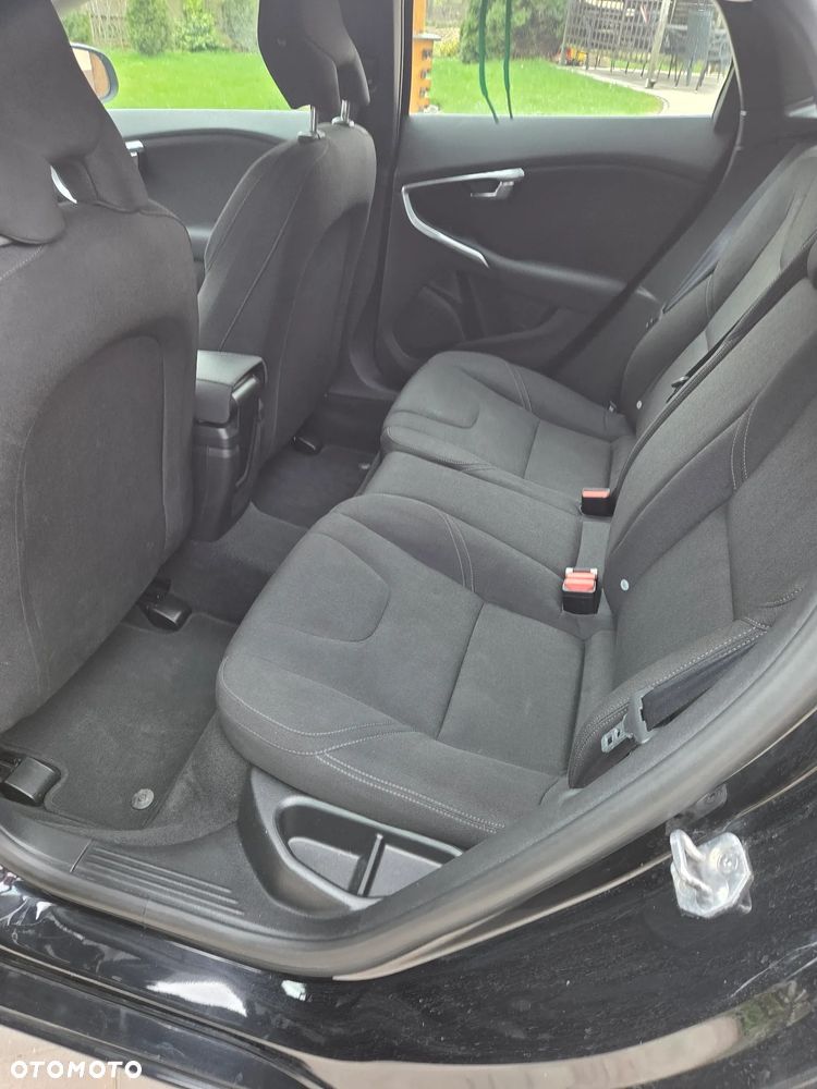 Volvo V40 D2 Base - 10