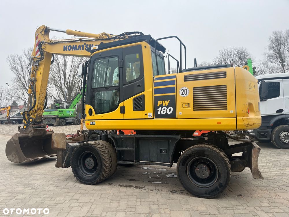 Komatsu PW180-10 - 7