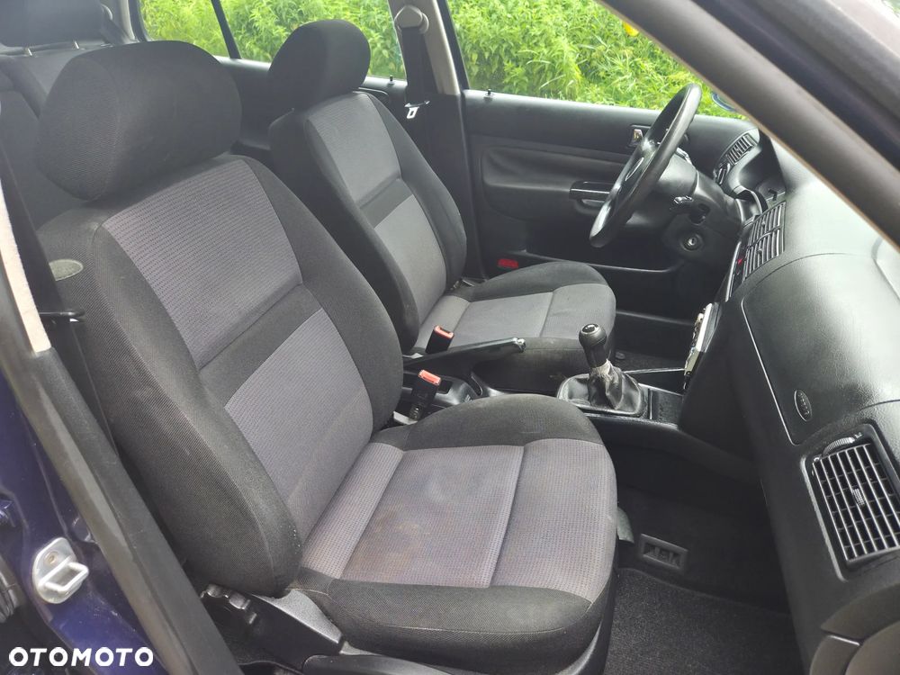 Volkswagen Golf - 21