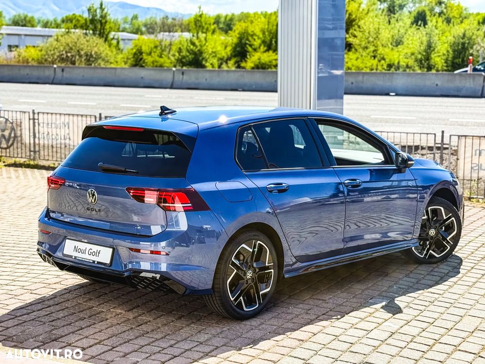 Volkswagen Golf 1.5 eTSI MHEV 150CP DSG R-Line - 33