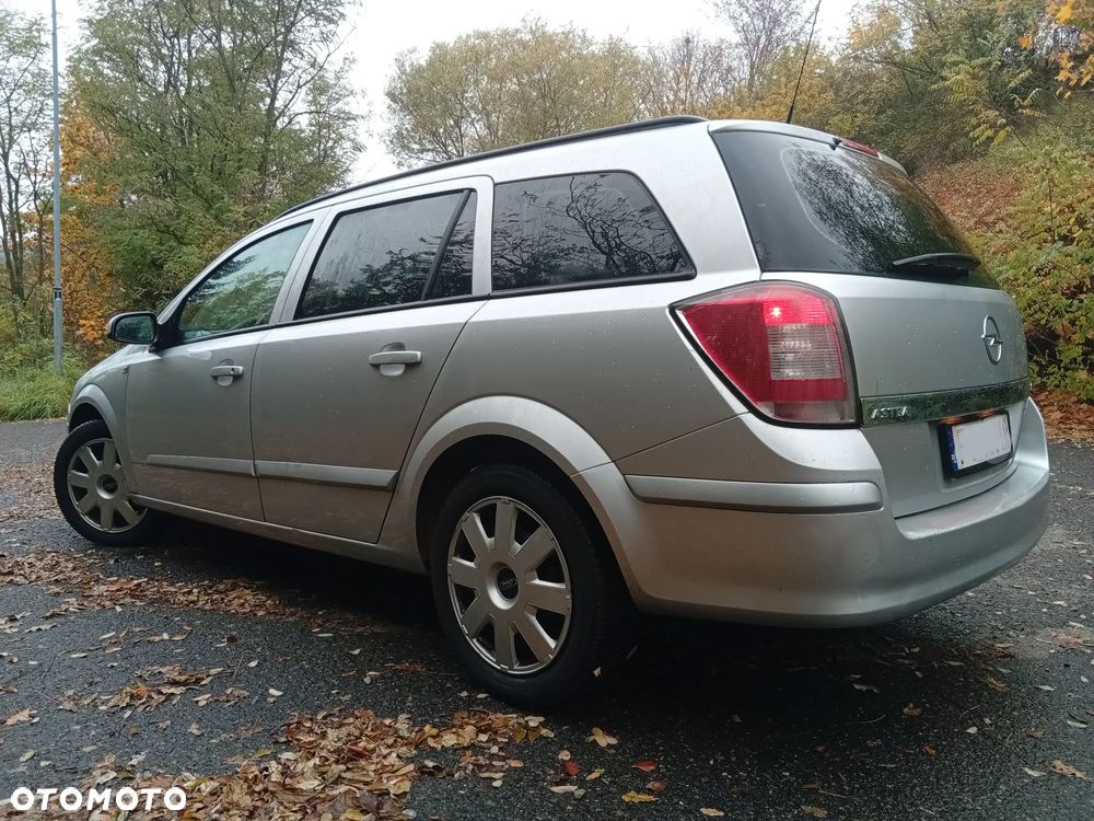 Opel Astra 2009 photo 5