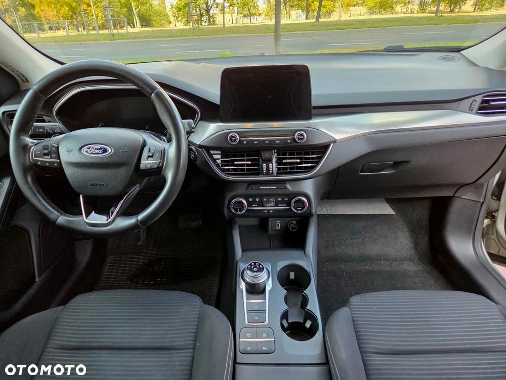 Ford Focus 1.5 TDCi Titanium PowerShift - 17
