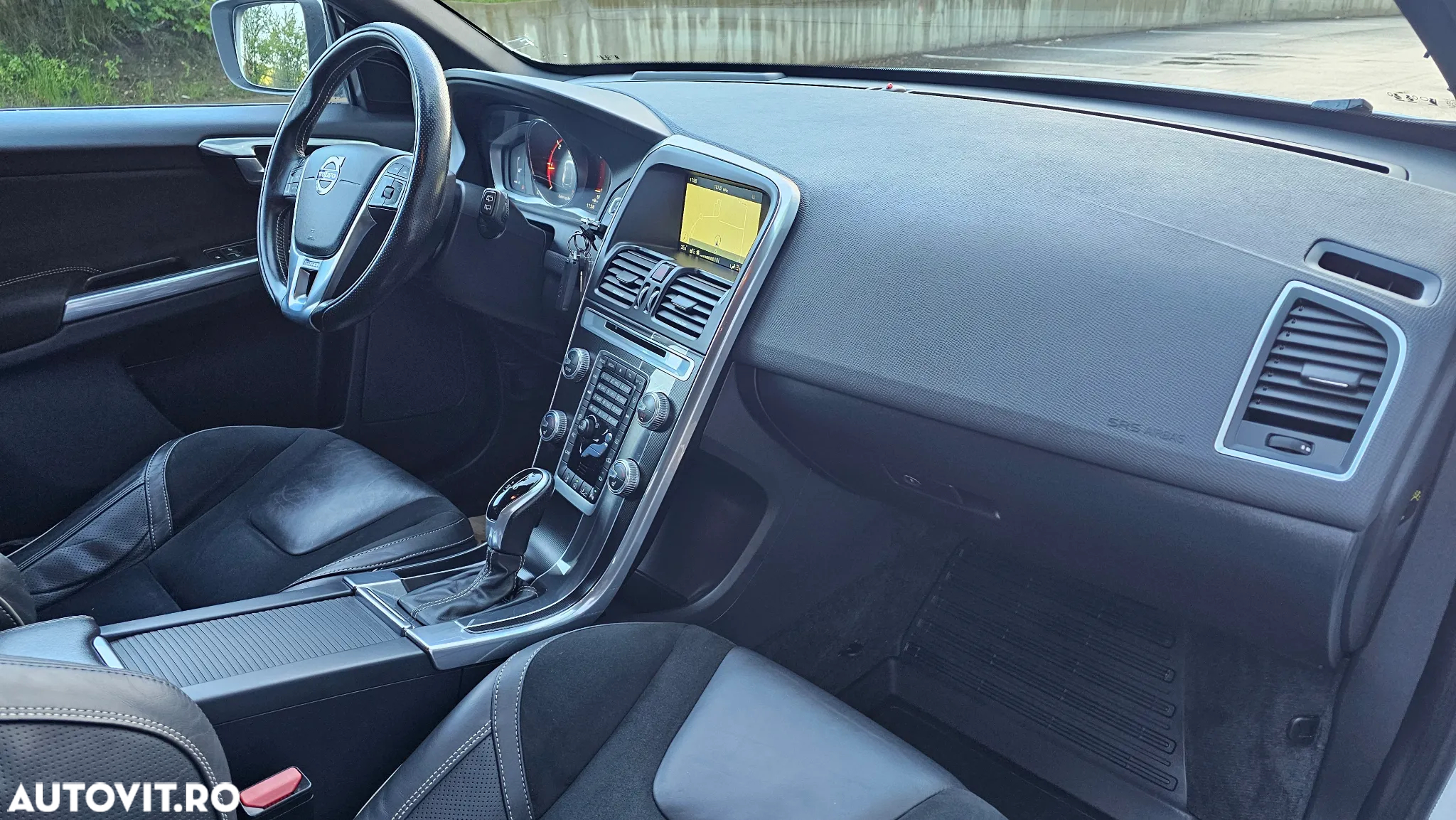 Volvo XC 60 B4 D AWD Geartronic RDesign - 31