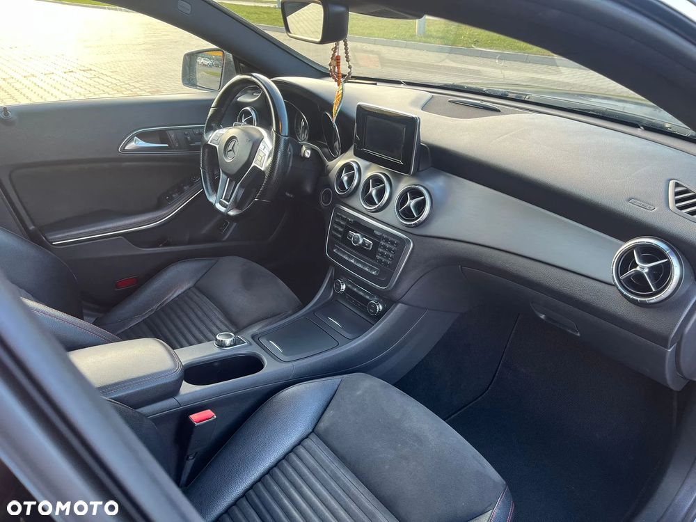 Mercedes-Benz CLA 250 7G-DCT - 5