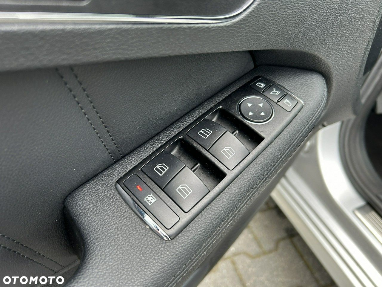 Mercedes-Benz Klasa E - 20