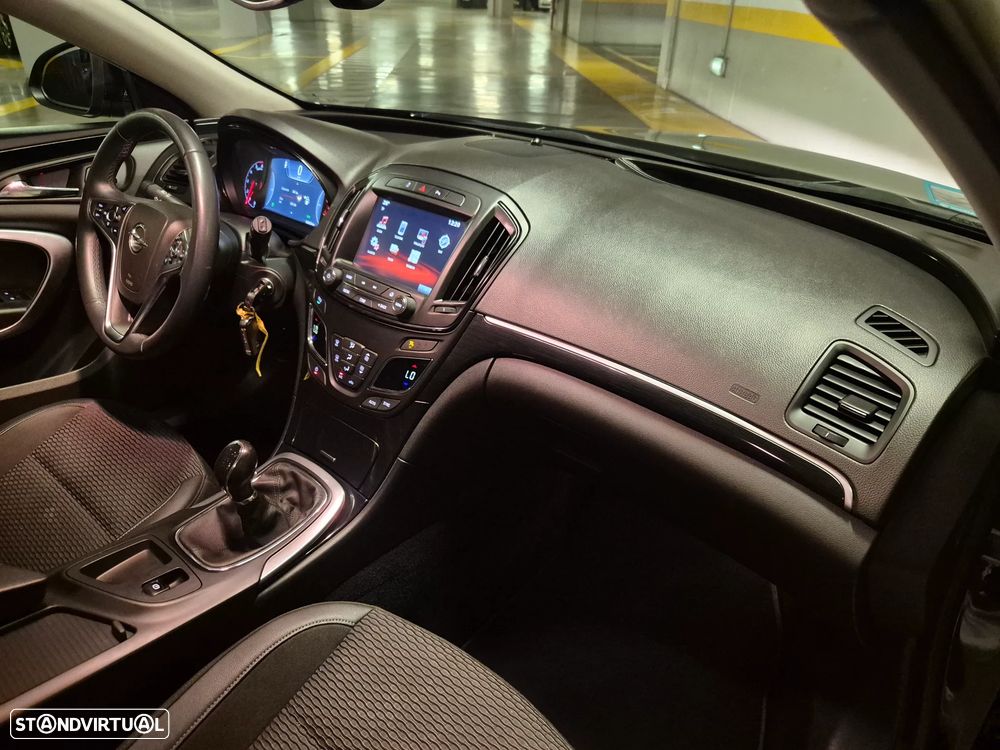 Opel Insignia Sports Tourer 1.6 CDTi Cosmo S/S — fotografia 42