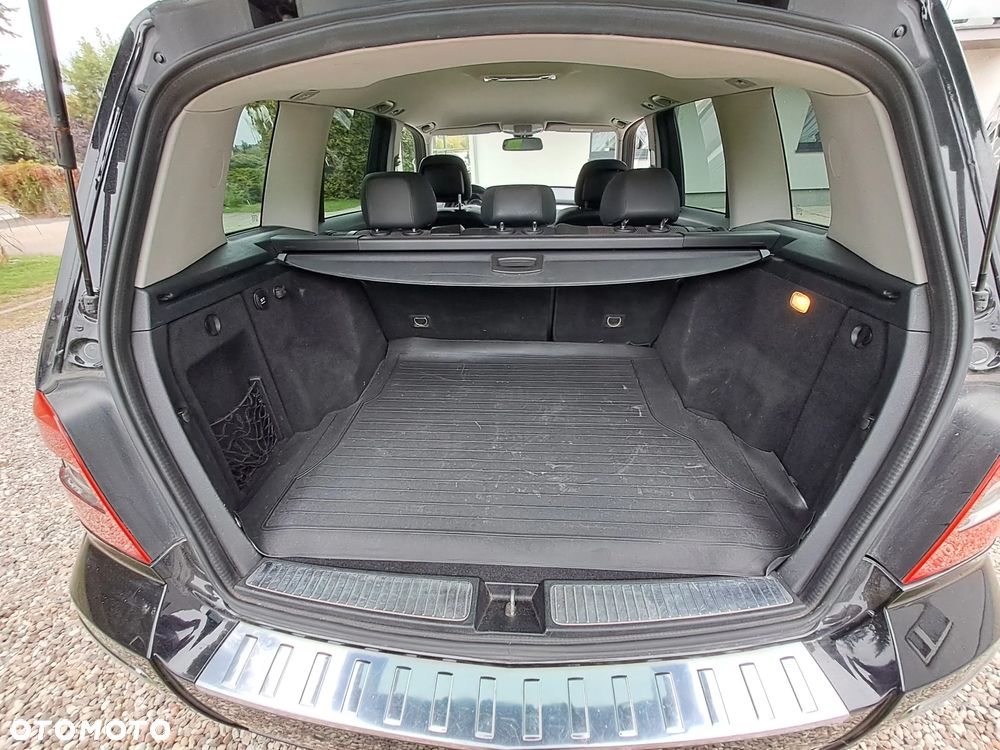 Mercedes-Benz GLK - 10