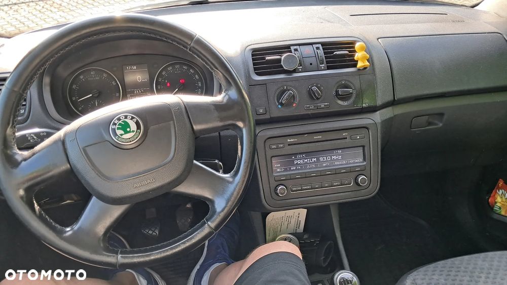 Skoda Roomster 1.2 TSI Style - 4
