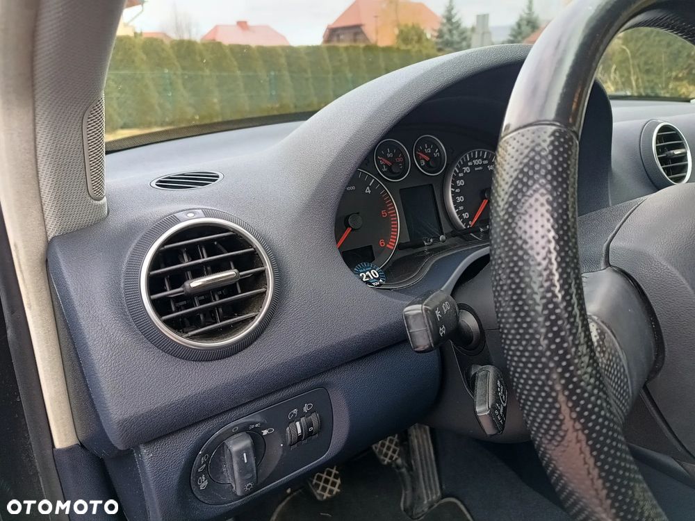 Audi A3 Sportback 2.0 TDI Ambiente - 17