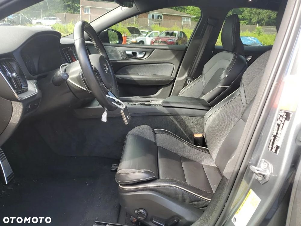 Volvo S60 T6 AWD R-Design - 7