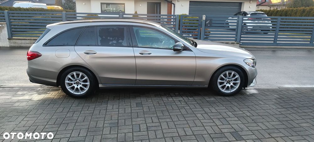 Mercedes-Benz Klasa C 220 d 9G-TRONIC - 19