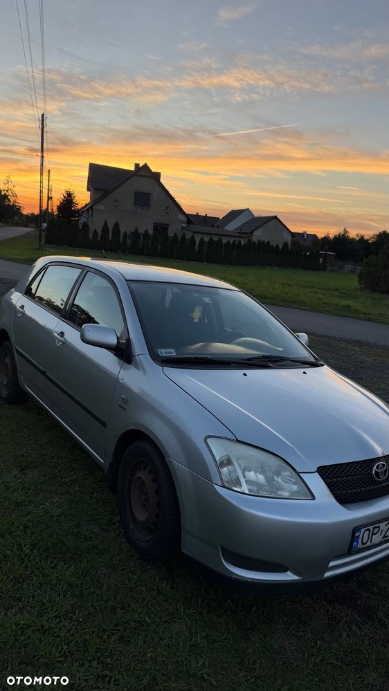 Toyota Corolla - 11