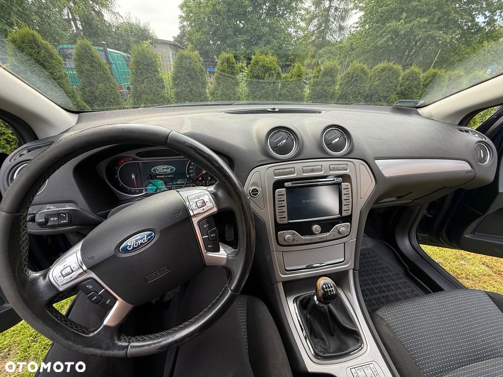 Ford Mondeo 2.0 TDCi Ambiente - 9