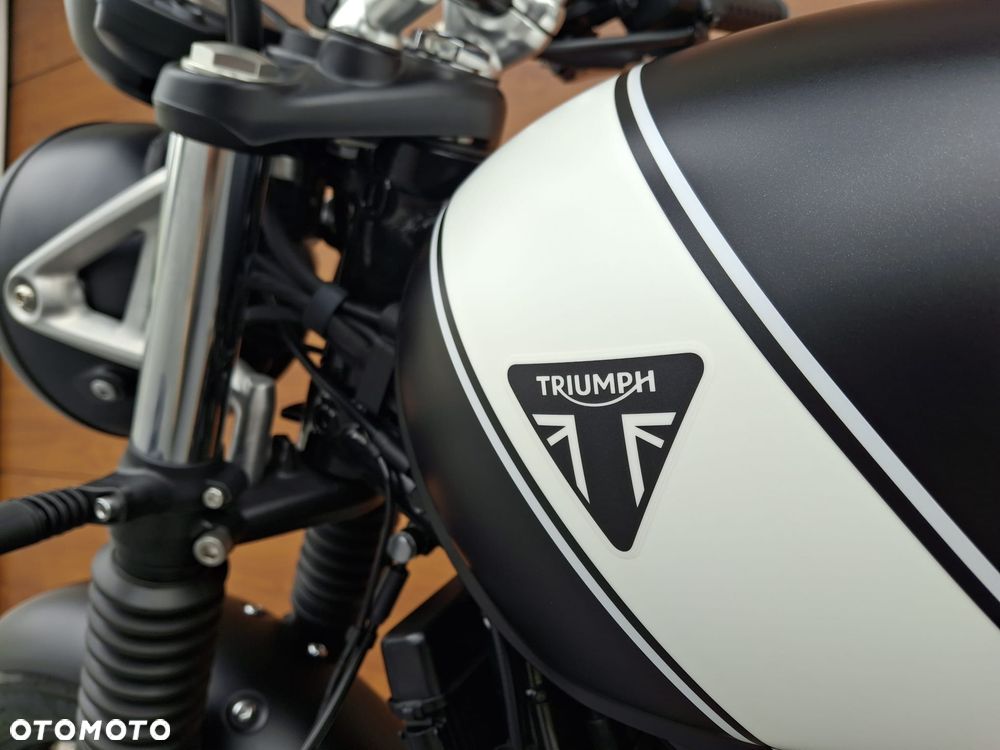 Triumph Speed Twin - 12