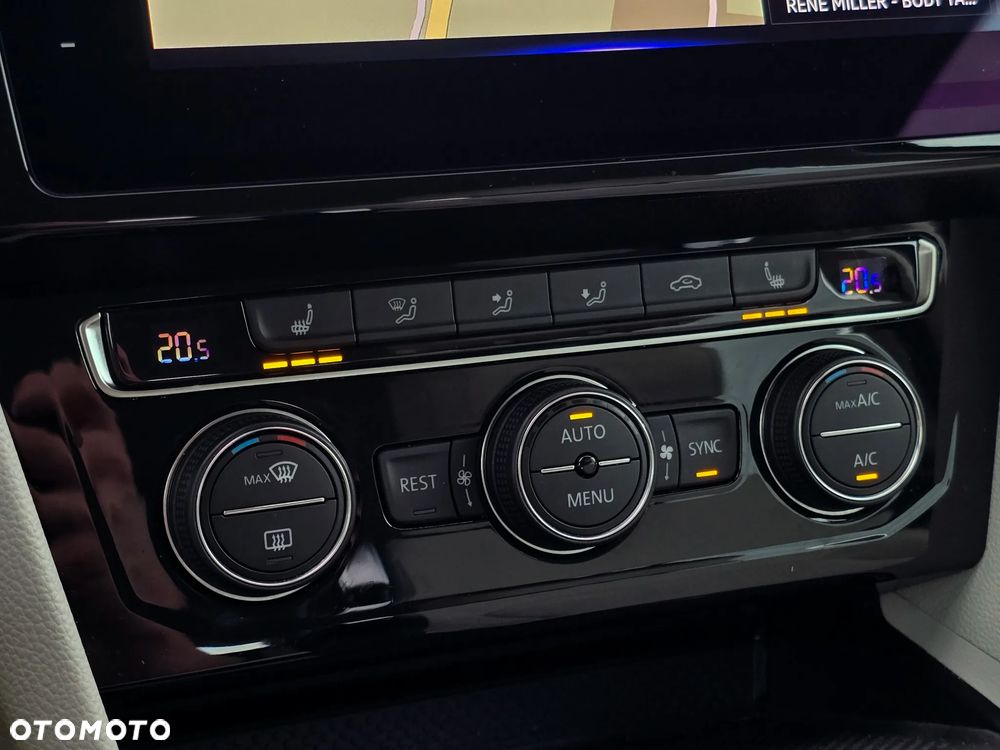 Volkswagen Passat Variant 2.0 TDI EVO Elegance DSG - 30