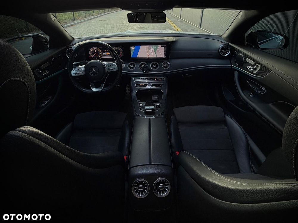 Mercedes-Benz Klasa E 220 d 4-Matic AMG - 32