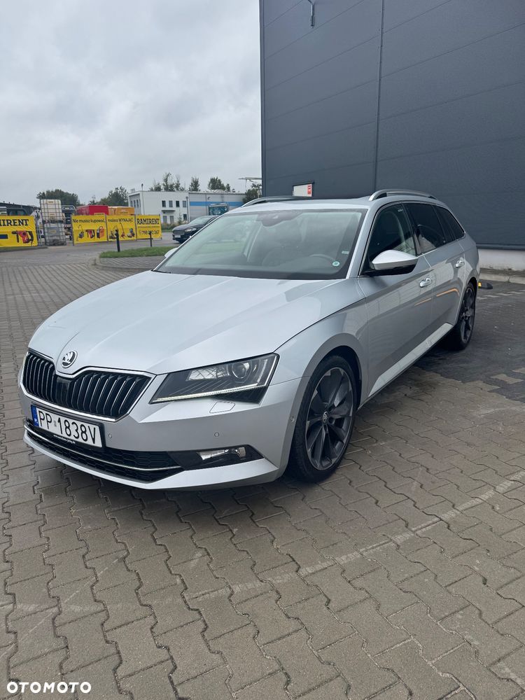 Skoda Superb 1.8 TSI DSG SportLine - 3