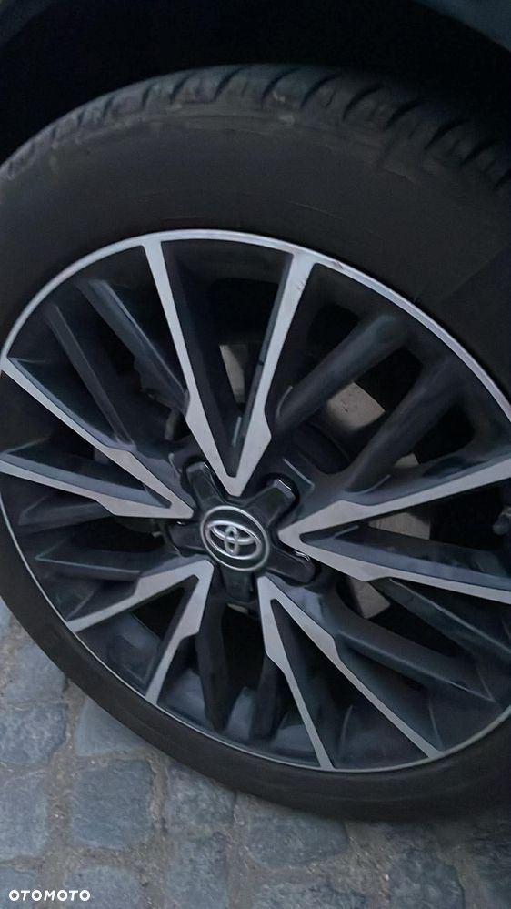 Toyota C-HR Lounge - 22