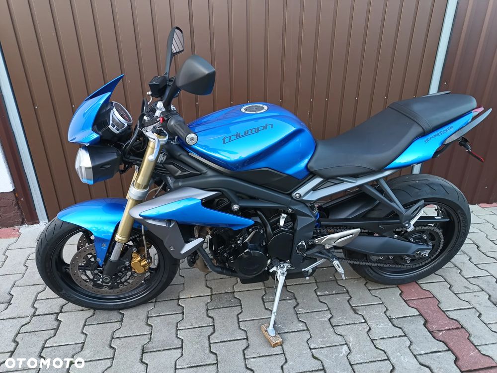 Triumph Street Triple - 20