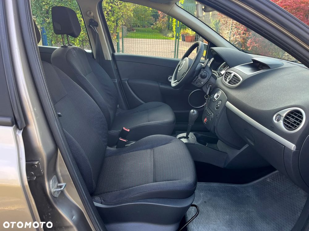 Renault Clio 1.6 16V Dynamique - 18
