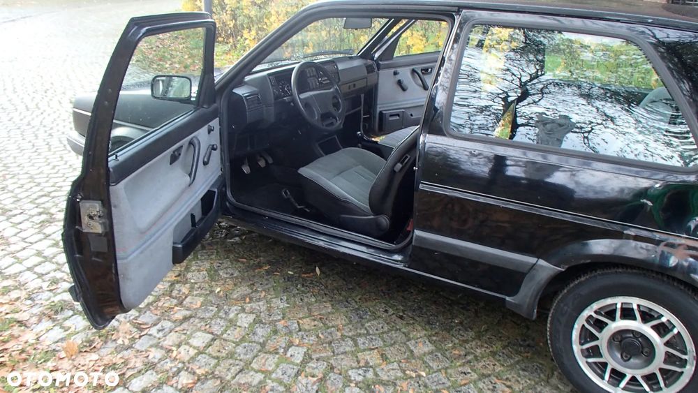 Volkswagen Golf 1.3 - 10