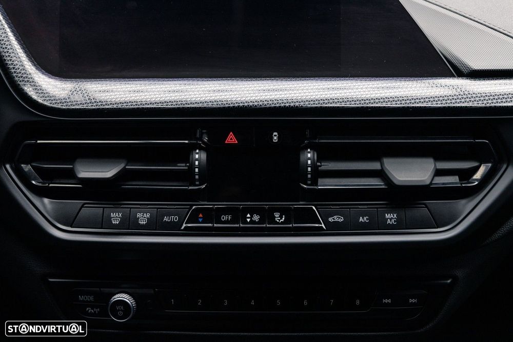 BMW 116 d Line Sport Auto - 40