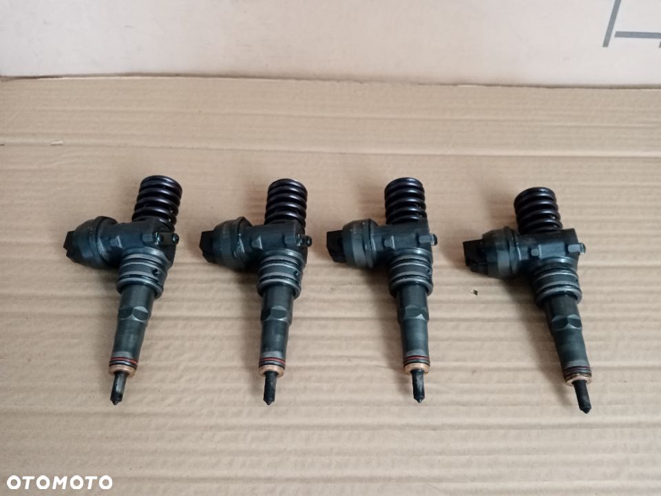 Pompowtryski wtrysk VW passat b5 1.9tdi Audi SKODA 038130079cx - 1